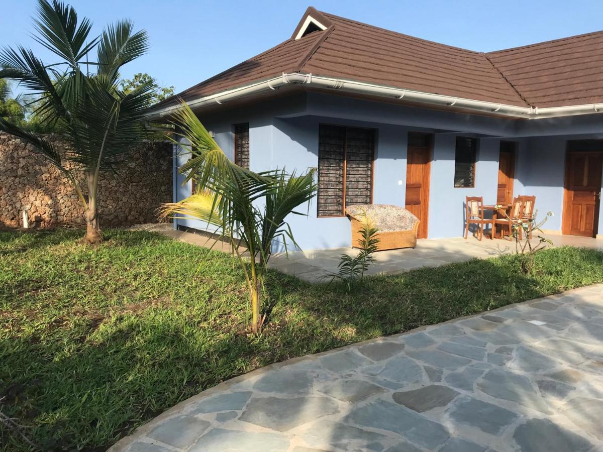Lions Home Diani Beach Eksteriør billede